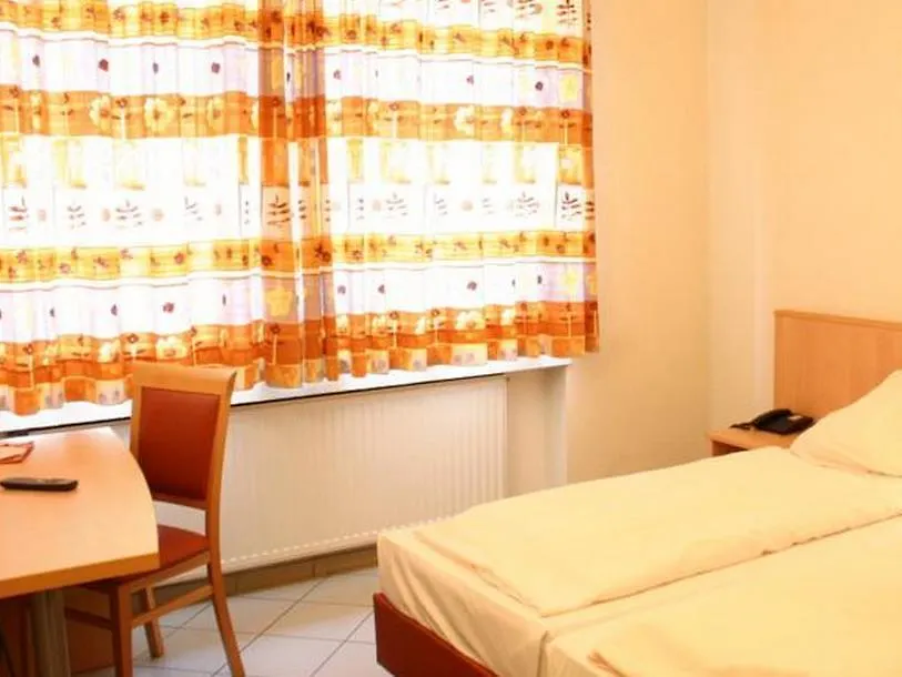Hotel Elite An Der Universitaet Cologne Guest house