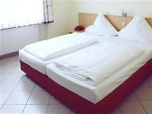 Hotel Elite An Der Universitaet Köln 2*,